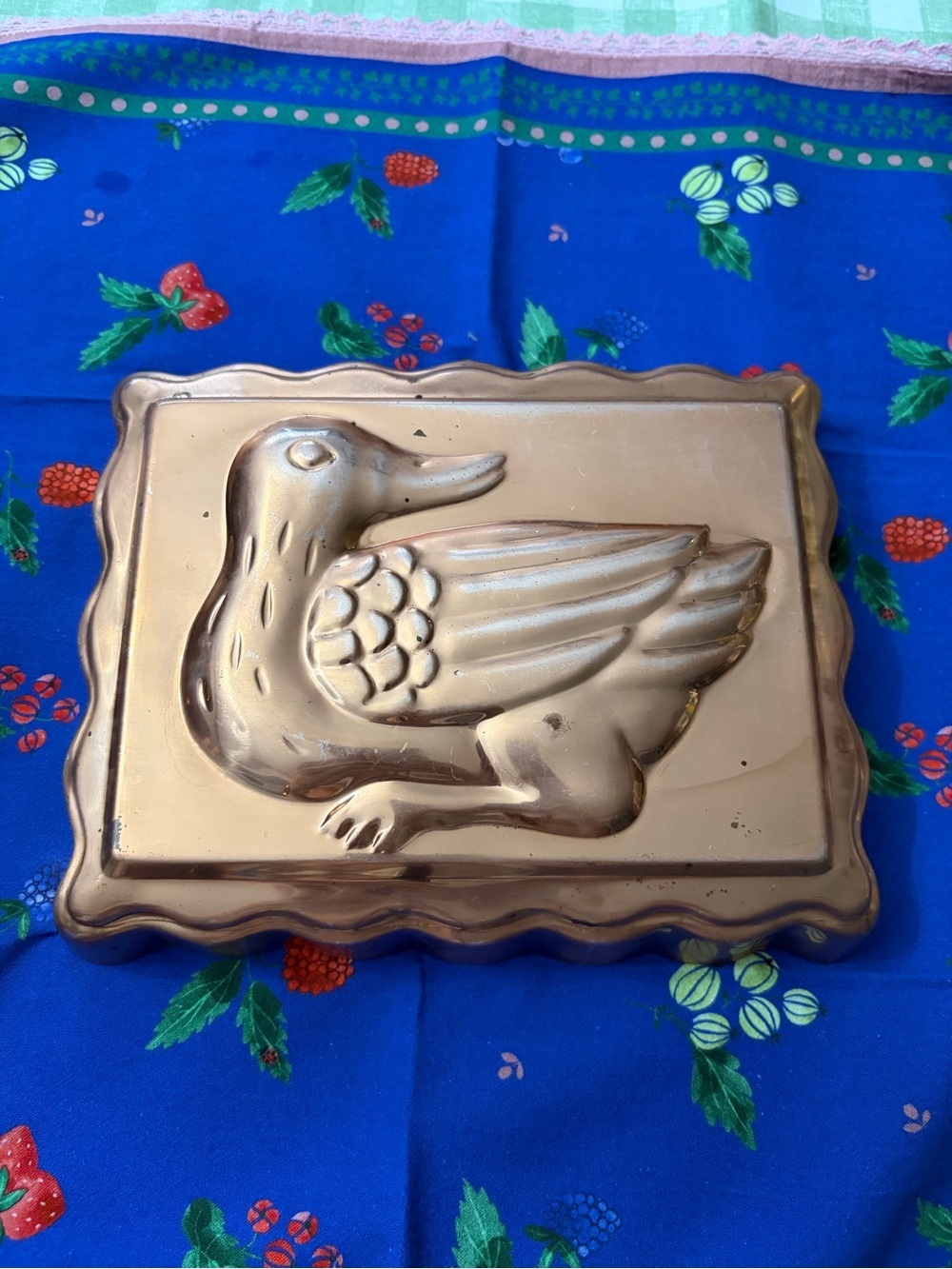 Golden Duck Cake Mold Decorative Tin